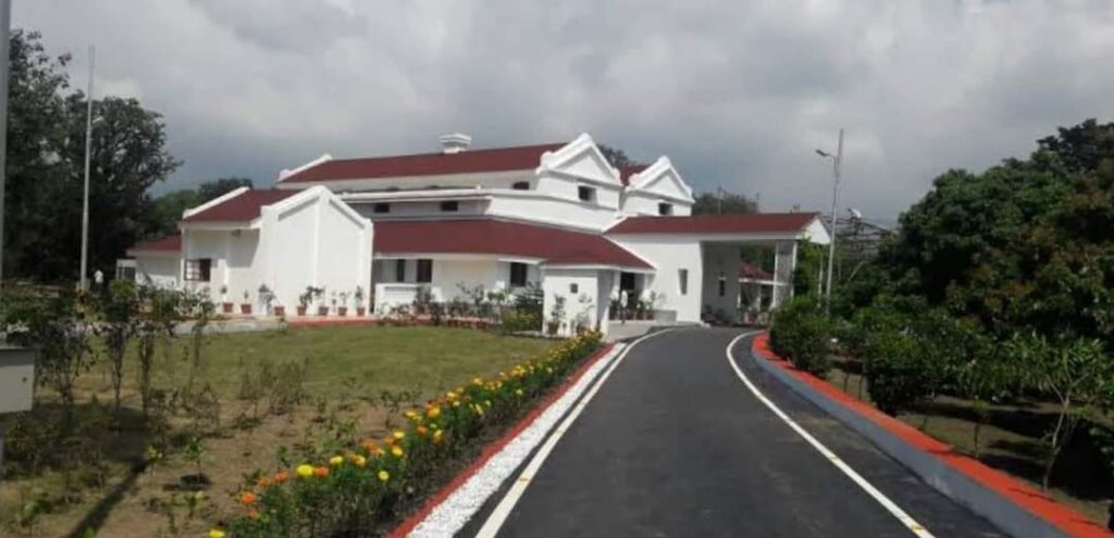 The President Bodyguard Estate