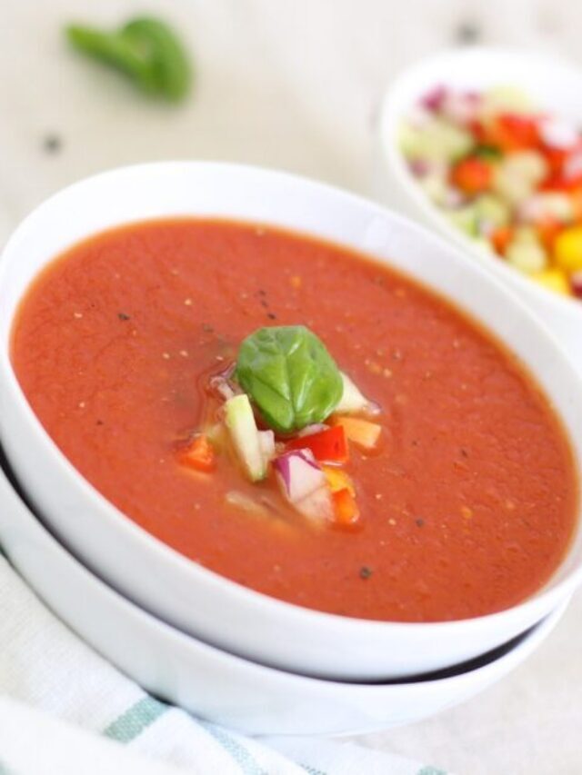 Tomato Soup Benefits: टोमैटो सूप पीने से मिलेंगे ये फायदे!