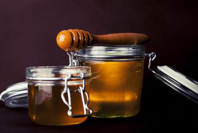 honey for winter skin care