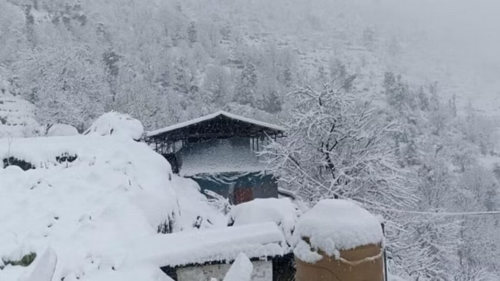 snowfall in Joshimath