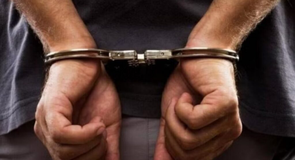 Gangster absconding police custody