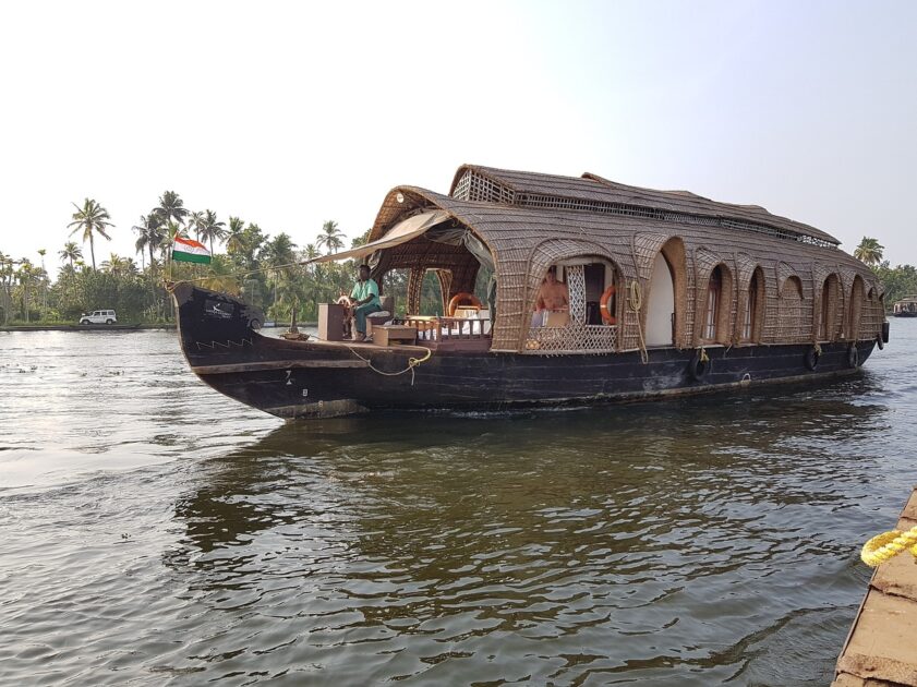 best places to visit in kollam