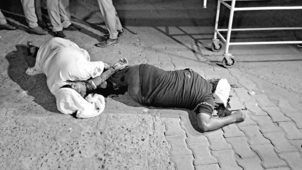 Gangster Ateeq Ahmed, Ashraf Shootout