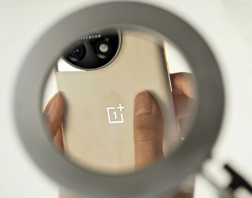 OnePlus 11 5G Marble Odyssey limited edition