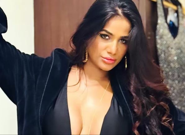 poonam pandey