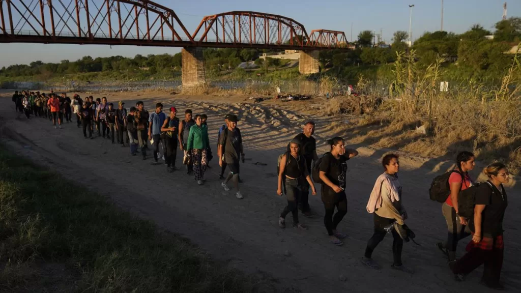 migrants